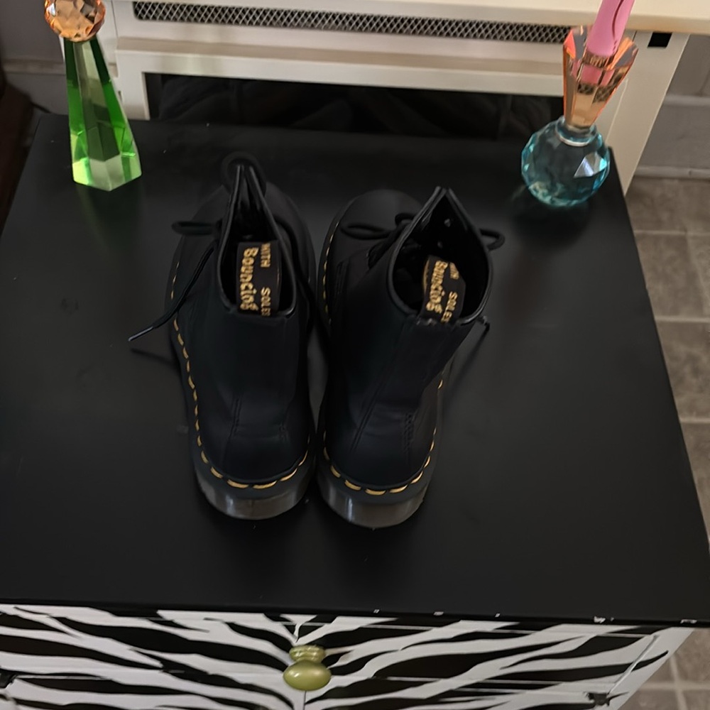 Dr. Marten’s black combat boots,The Original! US5 - Picture 3 of 7